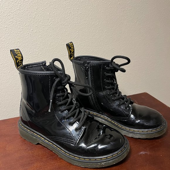 Doc Martens Juniors - Picture 3 of 4